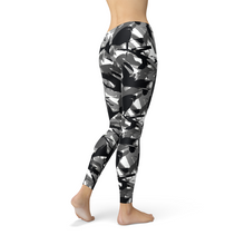 Load image into Gallery viewer, Womens Urban Camo Leggings
