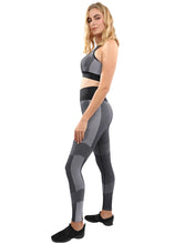 Load image into Gallery viewer, Arleta Seamless Leggings &amp; Sports Bra Set - Black
